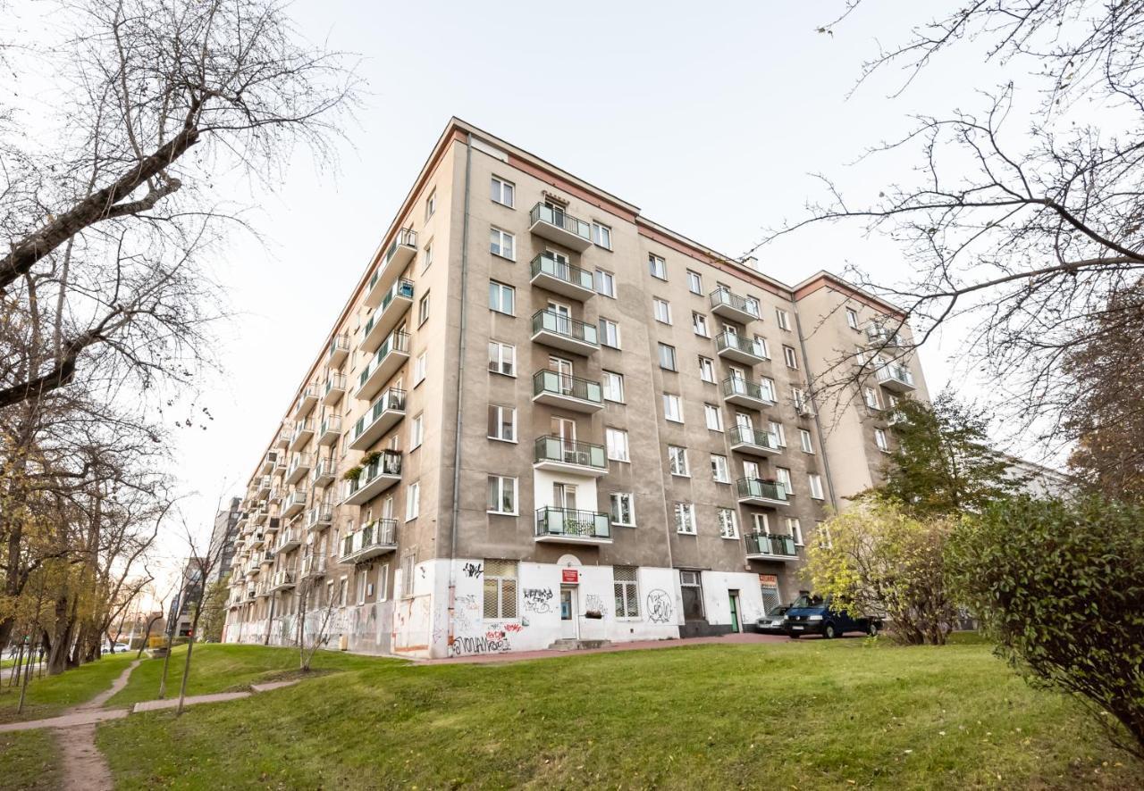 Ochota Sunny Apartment ワルシャワ エクステリア 写真