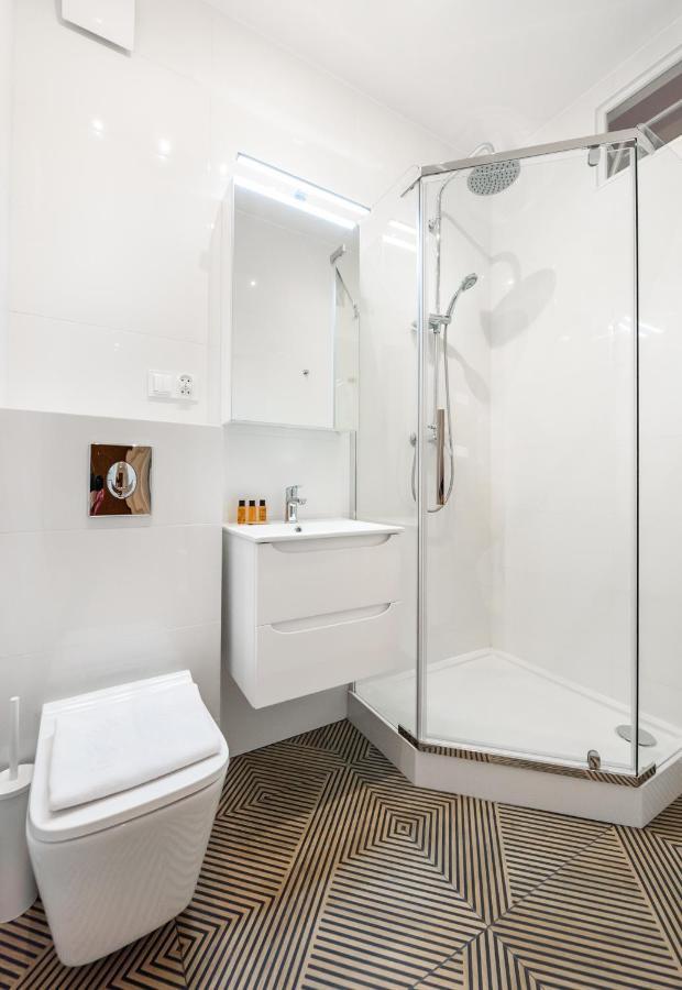 Ochota Sunny Apartment ワルシャワ エクステリア 写真